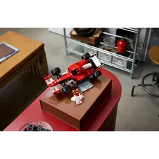 LEGO Constructor Icons Ferrari F2004 and Michael Schumacher, 7 image