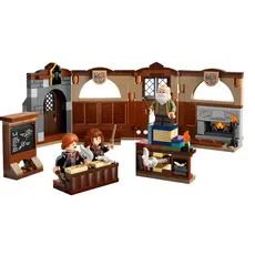 LEGO Constructor Harry Potter Hogwarts Castle: Charms Class, 6 image