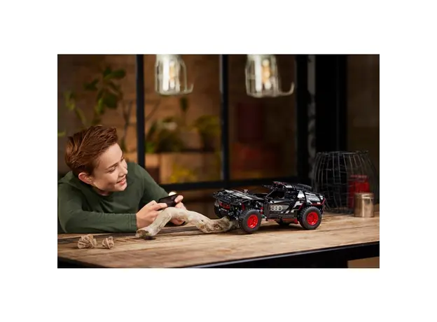 ლეგო LEGO Tech Audi RS Q e-tron, 7 image