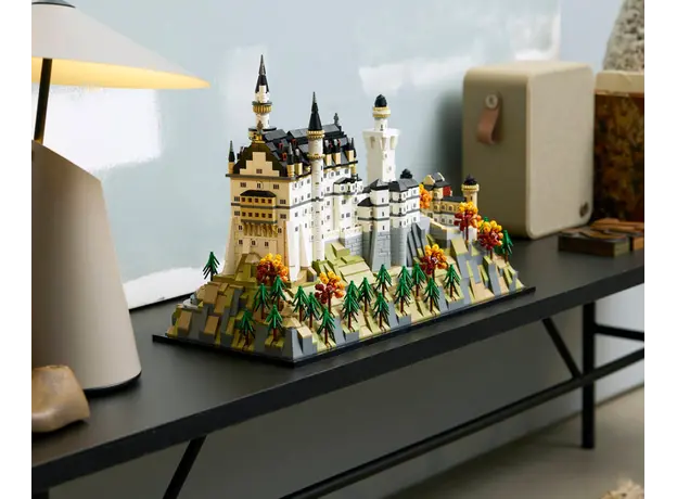 ლეგო LEGO Constructor Architecture Neuschwanstein Castle, 6 image
