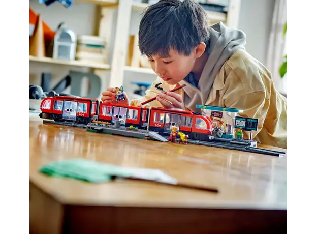 LEGO Constructor City Downtown streetcar and station, 8 image