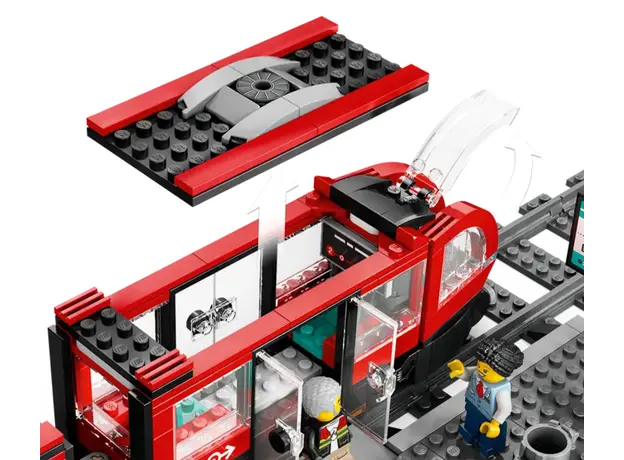 LEGO Constructor City Downtown streetcar and station, 6 image