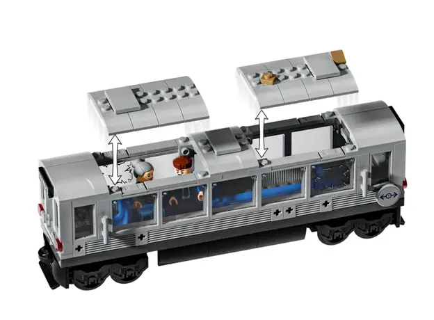 LEGO Constructor Super Heroes Spider-Man vs. Doc Ock Subway Train Scene, 3 image