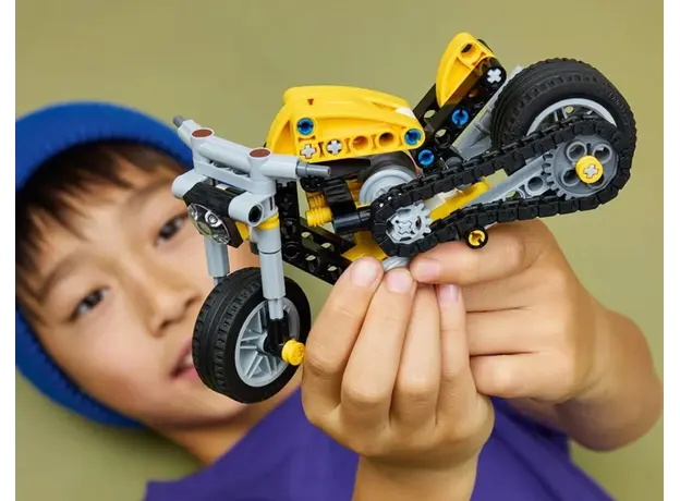 LEGO Constructor Technic Yellow Motorcycle, 3 image