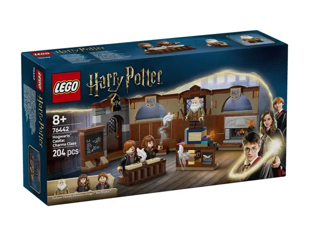 LEGO Constructor Harry Potter Hogwarts Castle: Charms Class